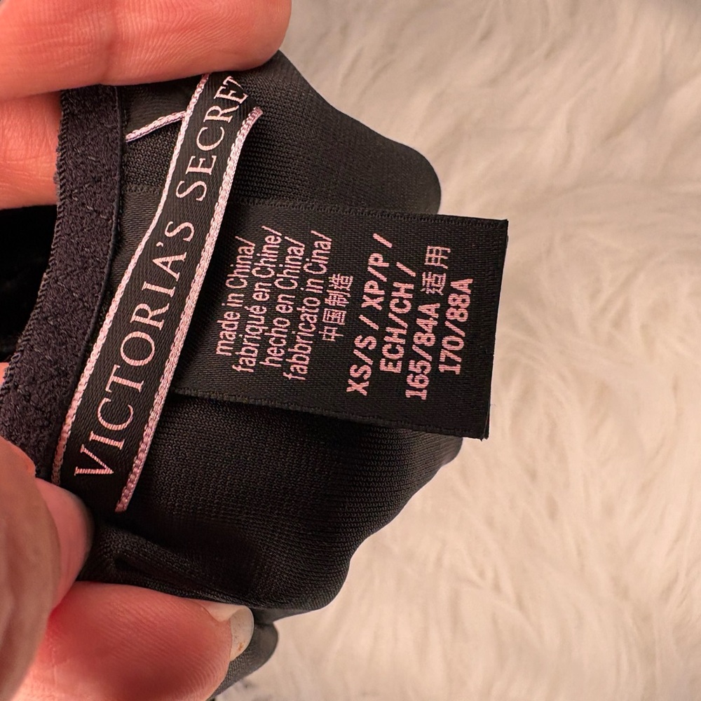 Victoria's Secret Black Velvet Bodysuit Size XS - Picture 5 of 6